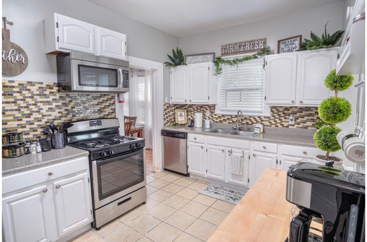 Stunning 3 Bedroom Home Near Dt Alamodome - Riverwalk Сан-Антонио Экстерьер фото